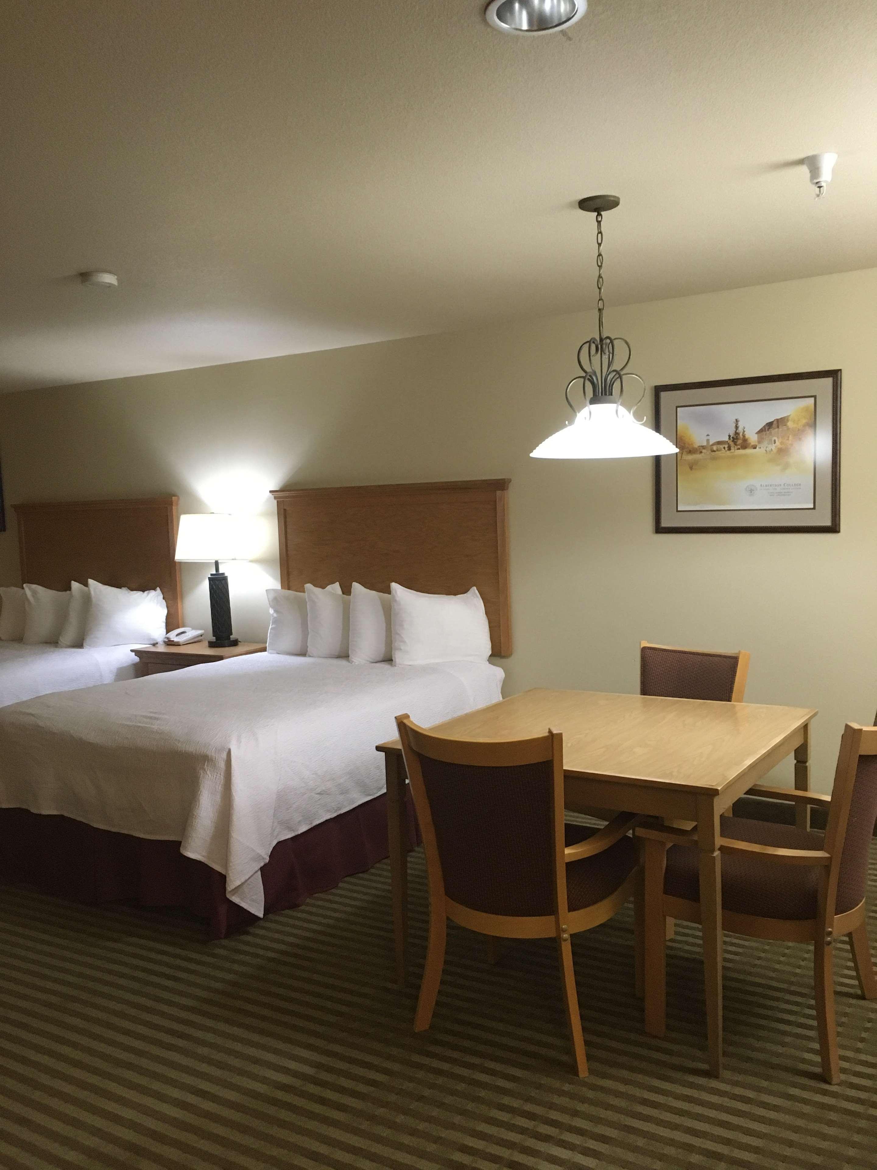 Best Western Plus Caldwell Inn & Suites Exterior photo