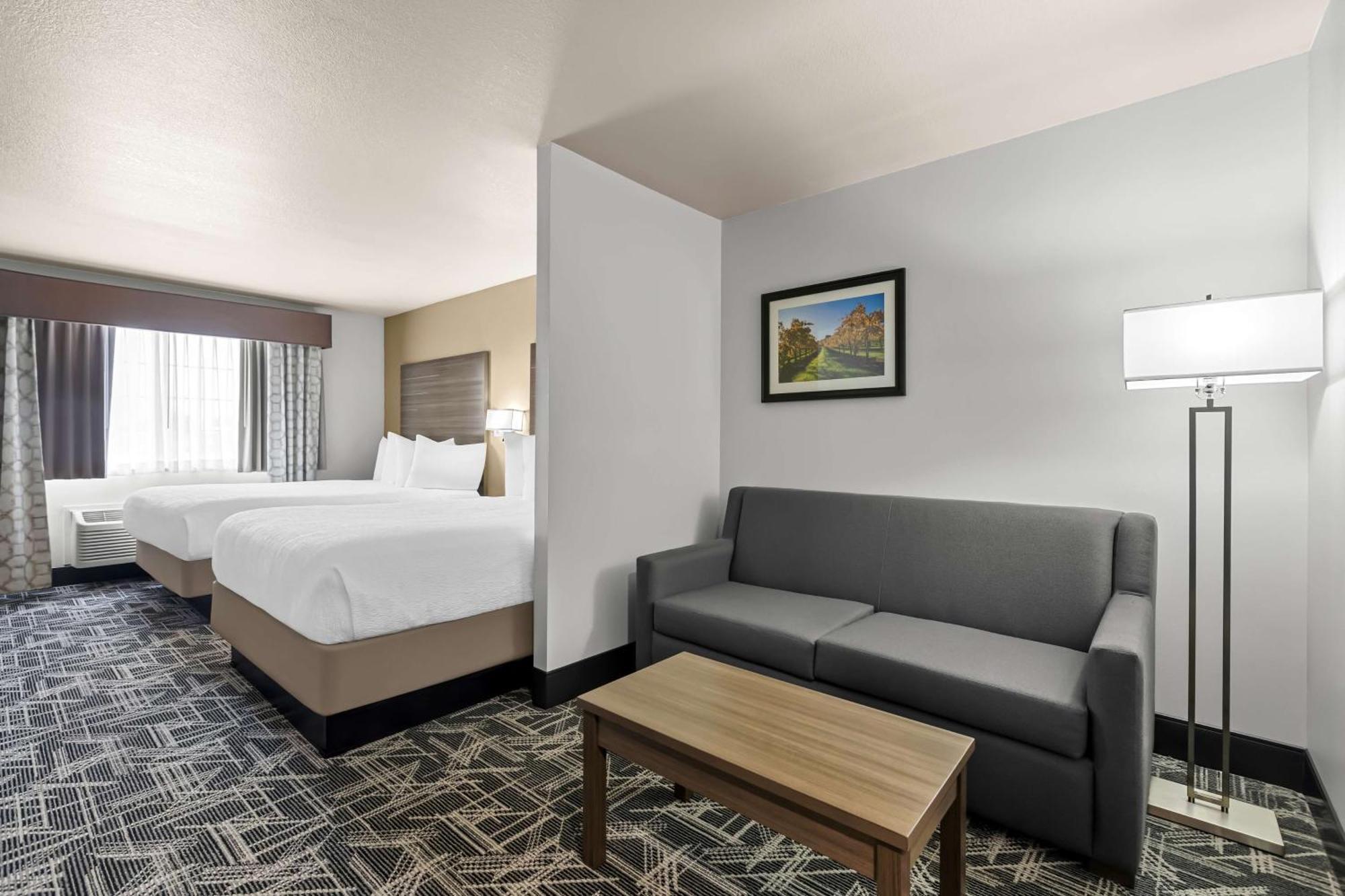 Best Western Plus Caldwell Inn & Suites Exterior photo