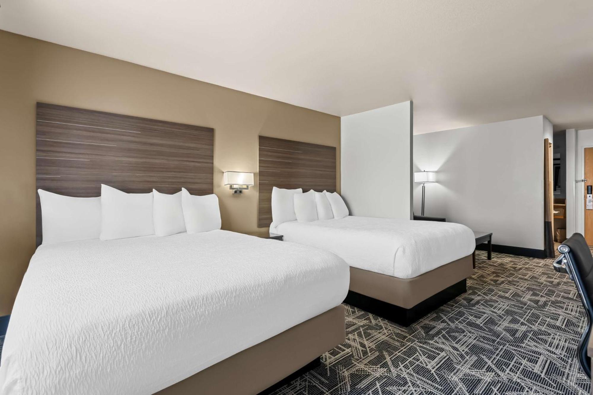 Best Western Plus Caldwell Inn & Suites Exterior photo